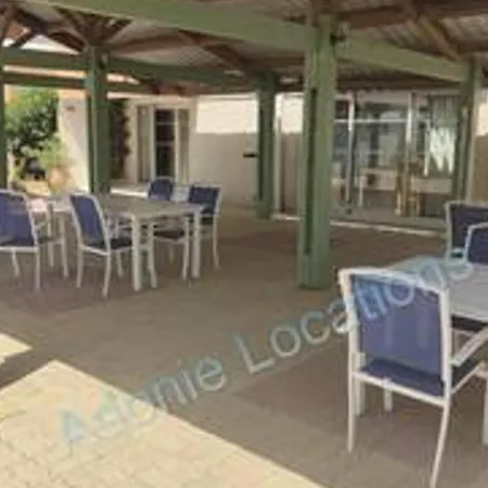 Climatise - Parking - Piscine - Pres De La - Fr-1-801-6 *